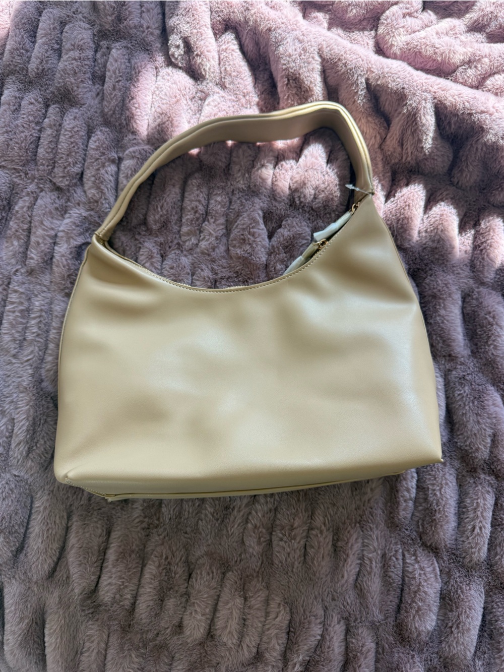 Sleek Cream Shoulder Bag – Modern Everyday Carry